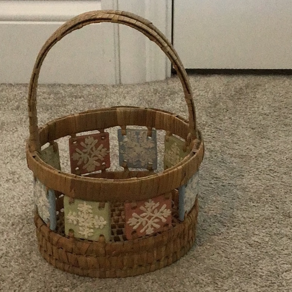 Snowflake Basket